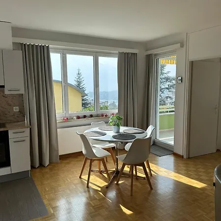 Swiss Apartment *